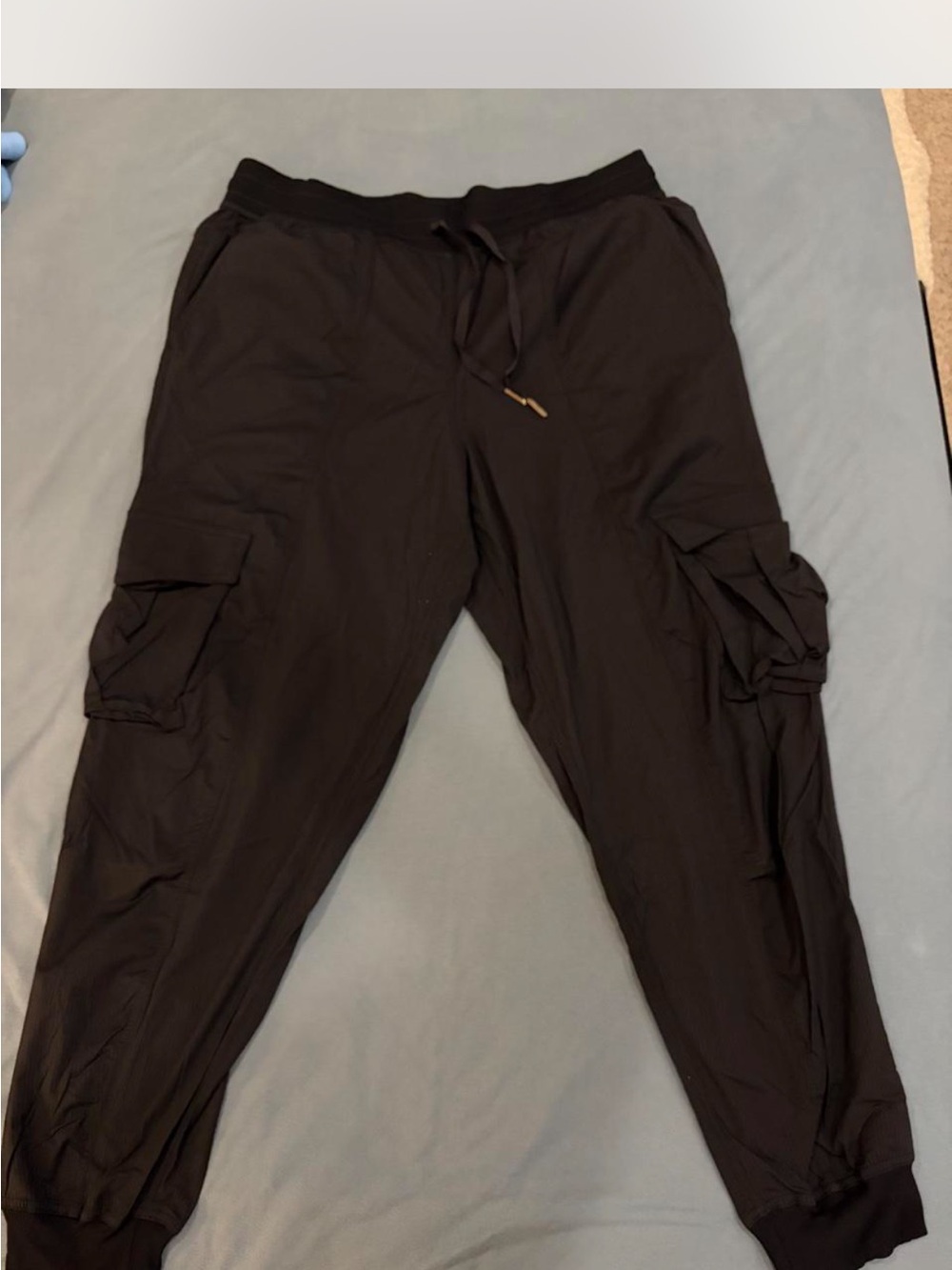 Women’s black Lululemon dance studio relaxed-fit mid rise cargo joggers-size L